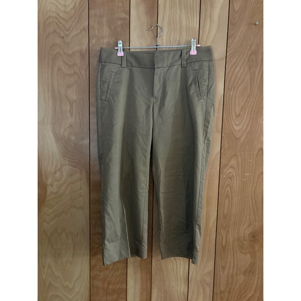 Dockers Womens Khaki Capri Pants Tan‎ Brown Straight Leg Cropped Chinos Size 6